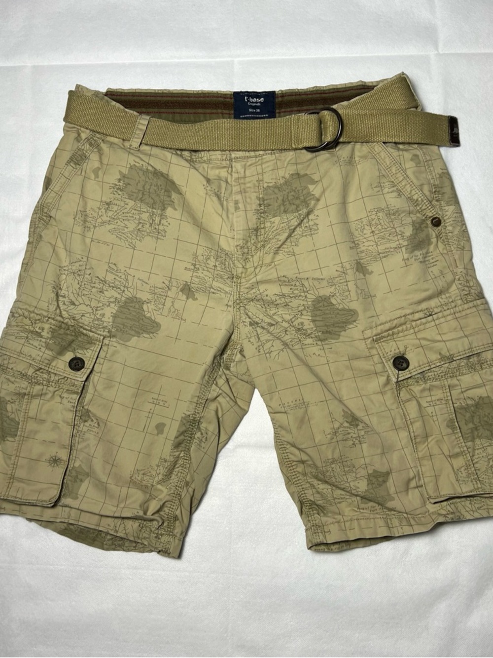 Men's Map-Print Cargo Shorts‎ with Belt